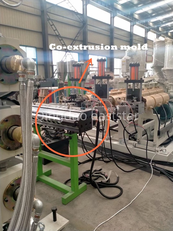 Professional ABS Multilayer həmkarları, ekstruziya hesabatı istehsal xətti yüksək performanslı kompozit material istehsal edir